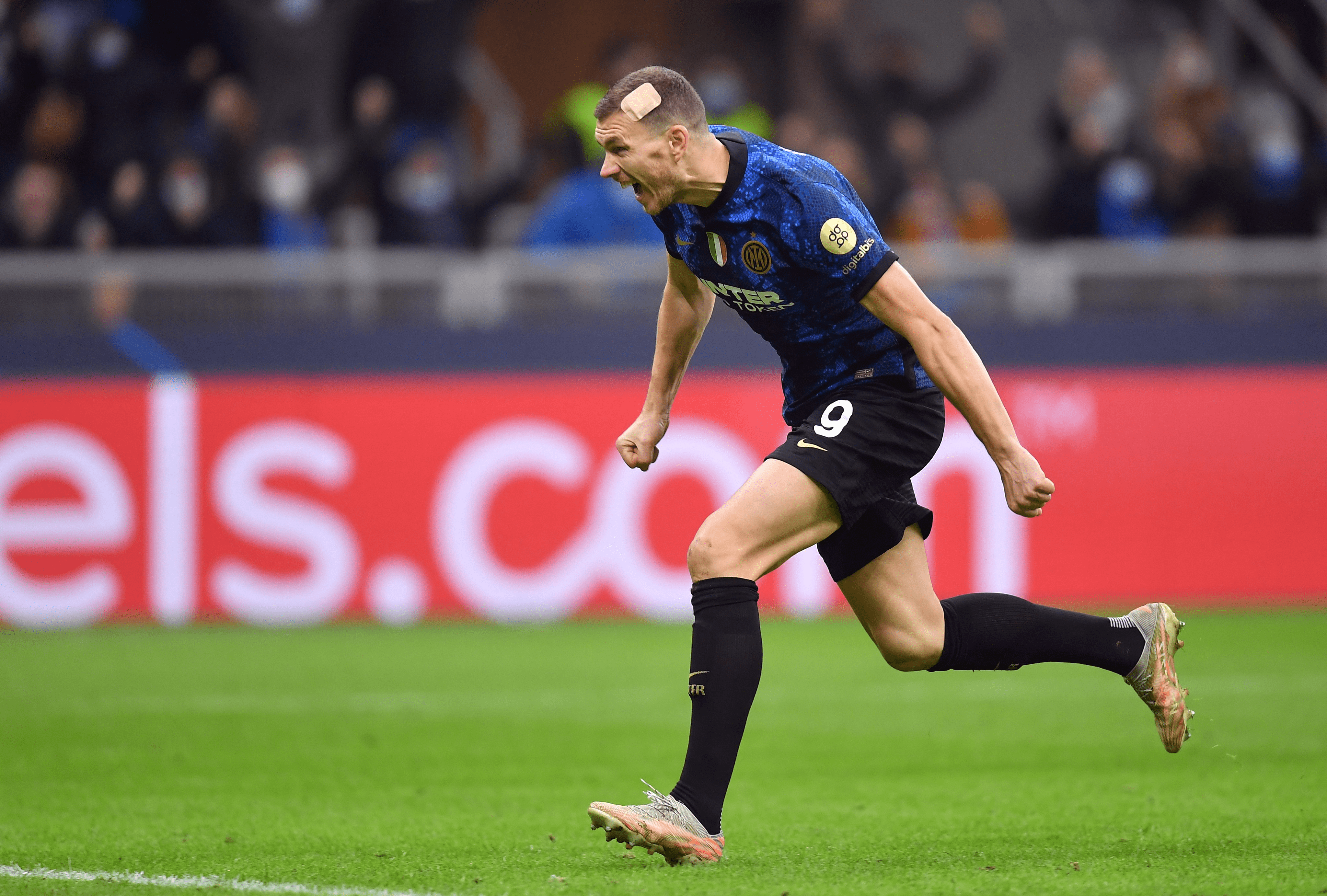 里程碑夜深圳男篮远射贴柱，意甲加时末段刷纪录，悬念犹存，心理建设被强调