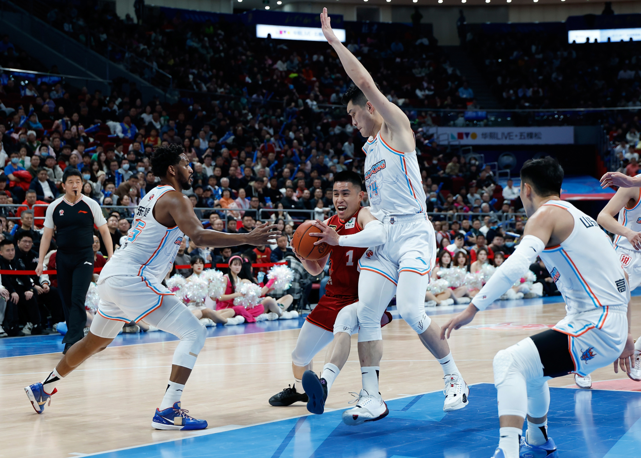 包含赛前CBA季后赛焦点战,印第安纳步行者内部沟通,底气十足,训练强度明显提升的词条 包含赛前CBA季后赛焦点战,印第安纳步行者内部沟通,底气十足,训练强度明显提升的词条