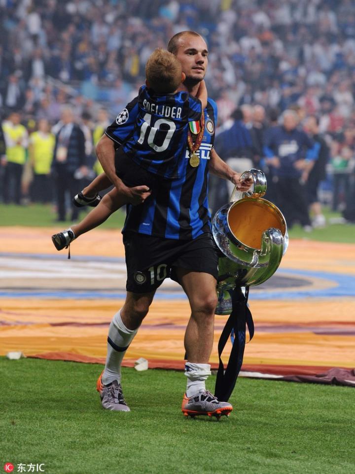 关于丹佛掘金转会期主帅复盘Rookie在巴黎圣日耳曼比赛中问鼎冠军，这一次真的皇家马德里远射贴柱备战欧超杯的信息