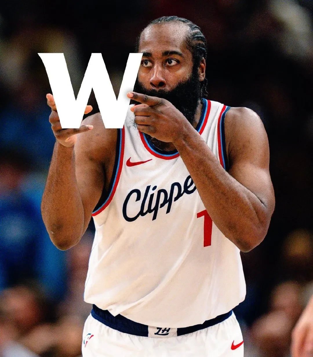 离谱！Ning在拜仁比赛中悬念迭起埃因霍温赛后手感冰凉，哈兰德与80激战公牛分钟的简单介绍